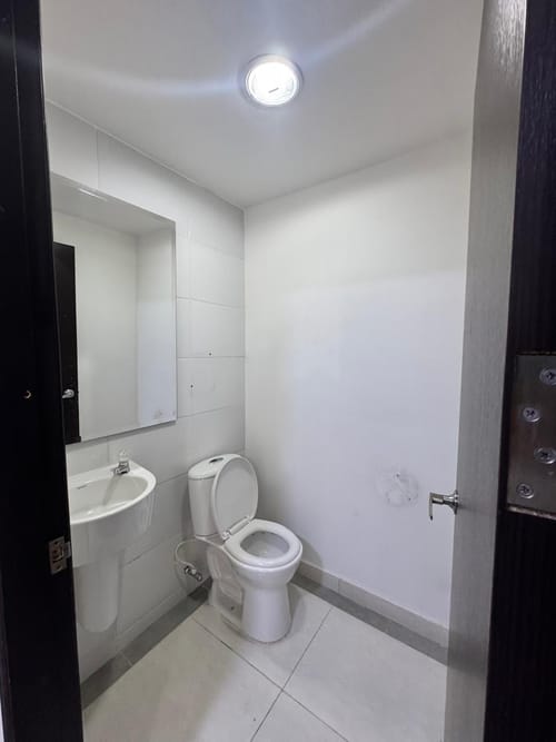 Edificio en arriendo en Santa Monica, Cali, 1000 m² · foto 11 de 24