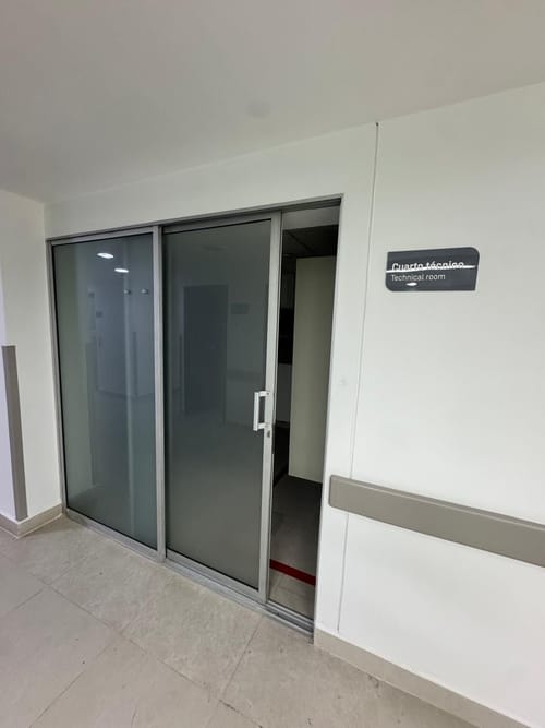 Edificio en arriendo en Santa Monica, Cali, 1000 m² · foto 16 de 24