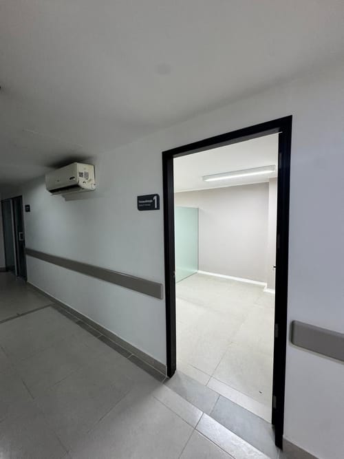 Edificio en arriendo en Santa Monica, Cali, 1000 m² · foto 9 de 24