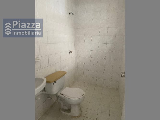 Casa de 10 alcobas en arriendo en Inem, Ibagué, 500 m² · foto 17 de 24