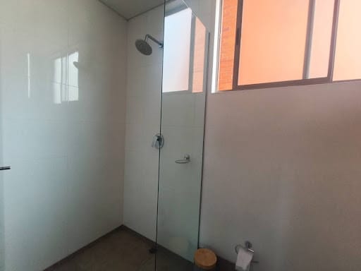 Apartamento de 2 alcobas en venta en El Poblado, Medellín, 91 m² · foto 9 de 15