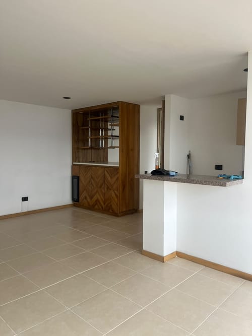 Apartamento de 3 alcobas en arriendo en El Poblado, Medellín, 96 m² · foto 5 de 15
