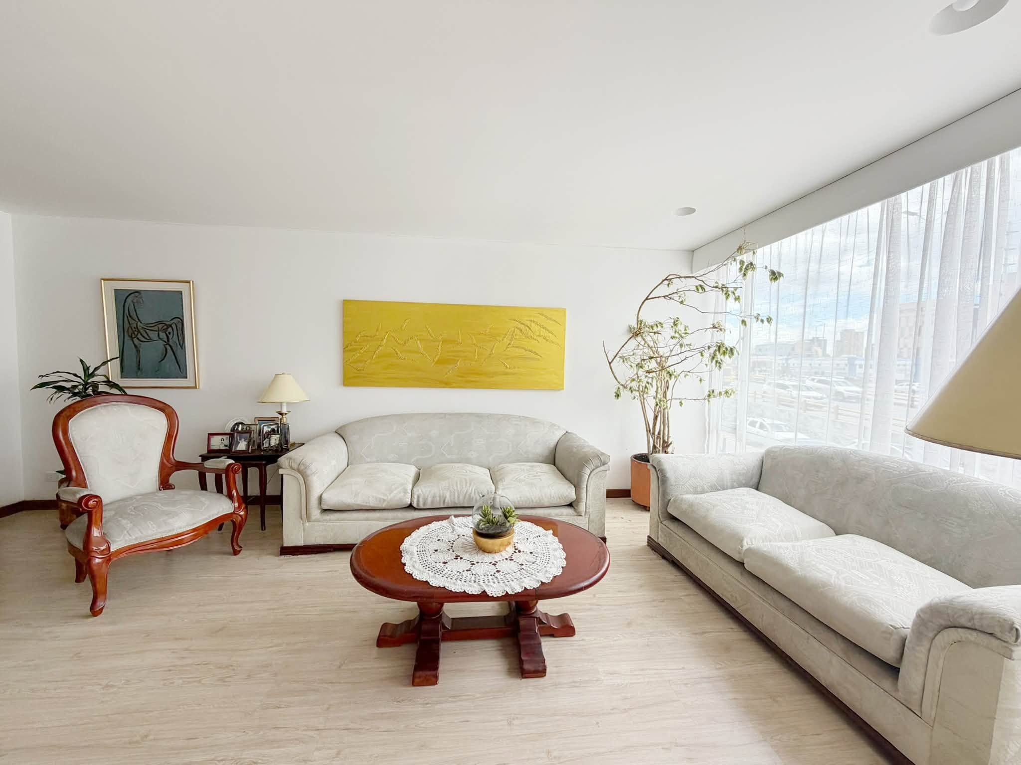 Apartamento en venta en Chico Norte, Bogotá · foto 2 de 18