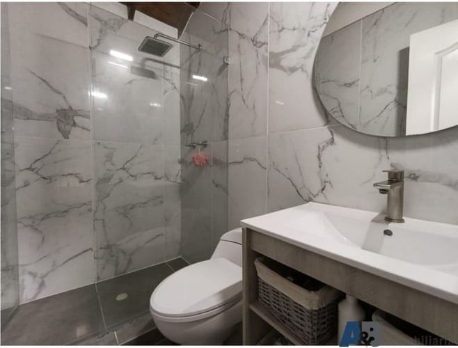 Apartamento de 4 alcobas en venta en El Diamante No. 2, Medellín, 105 m² · foto 13 de 14
