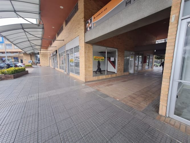 Local en venta en Siberia, Cota, 150 m² · foto 12 de 12
