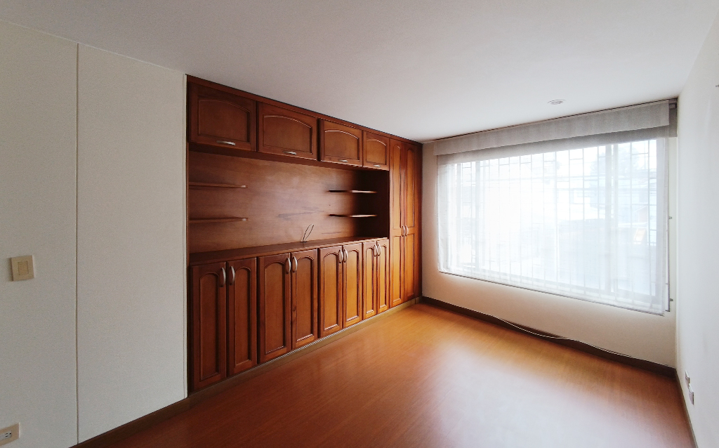 Apartamento en venta en Pontevedra, Bogotá · foto 10 de 19
