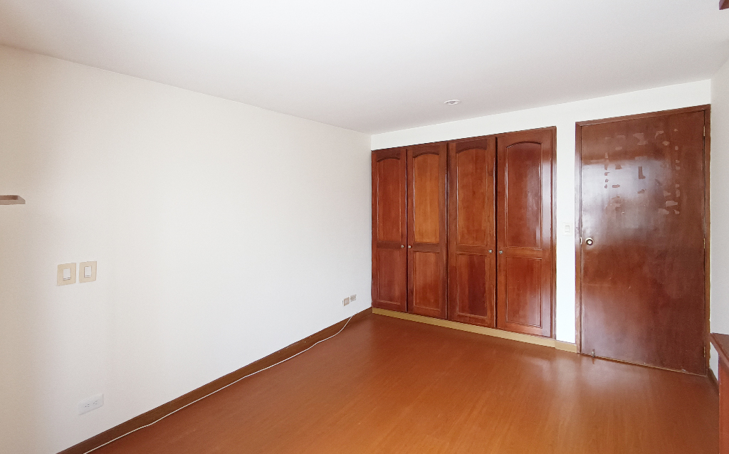 Apartamento en venta en Pontevedra, Bogotá · foto 17 de 19