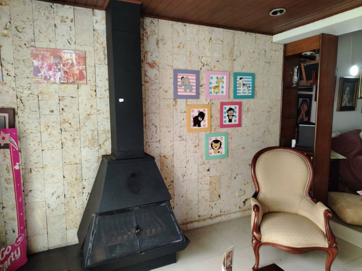 Casa en venta en Niza, Bogotá · foto 5 de 11