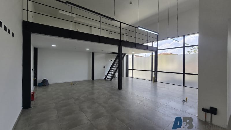 Local en venta en El Faro, Rionegro, 98 m² · foto 5 de 17