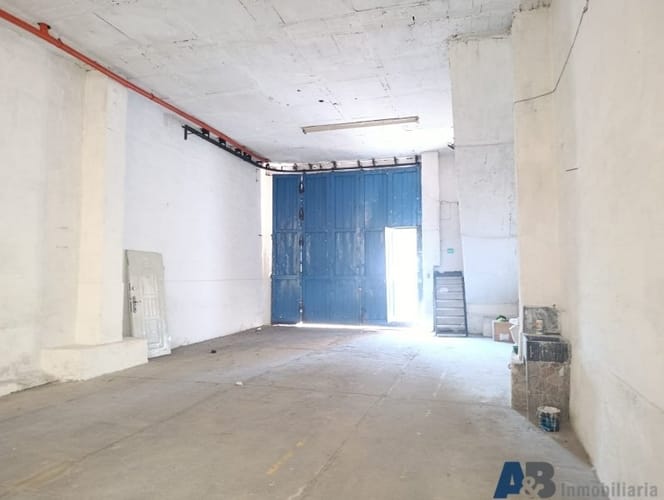 Bodega en venta en Villa Paula, Itagüí, 1370 m² · foto 2 de 21