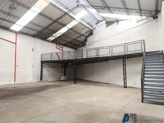 Bodega en venta en Villa Paula, Itagüí, 1370 m² · foto 10 de 21