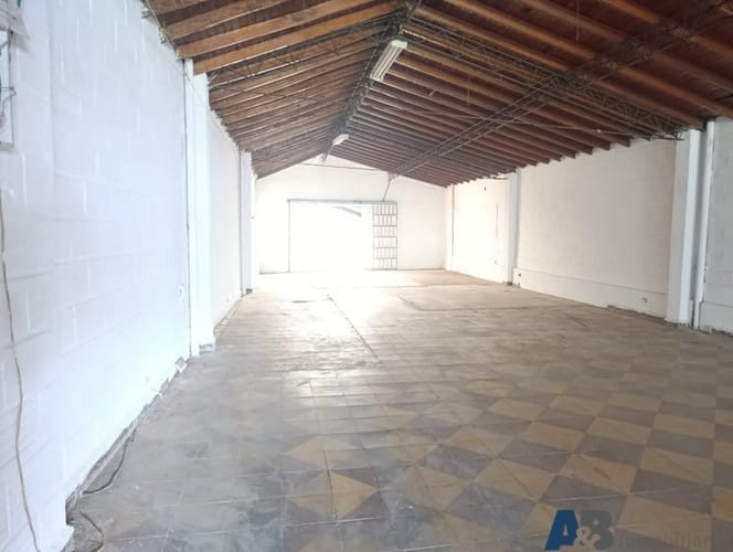 Bodega en venta en Villa Paula, Itagüí, 1370 m² · foto 15 de 21