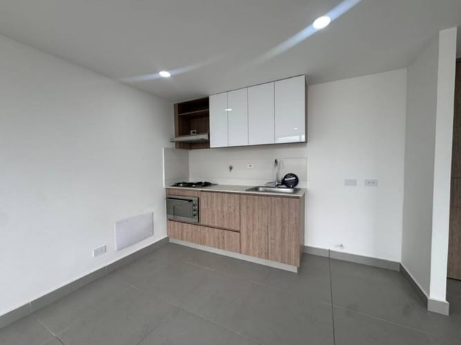Apartamento de 2 alcobas en venta en Machado, Copacabana, 63 m² · foto 2 de 17