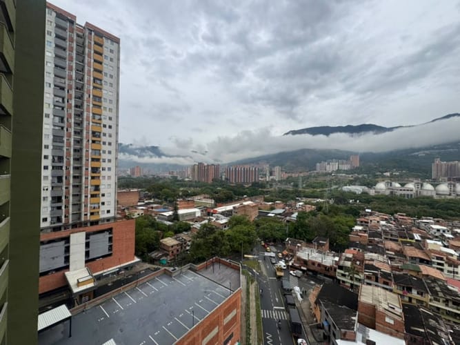 Apartamento de 2 alcobas en venta en Machado, Copacabana, 63 m² · foto 16 de 17