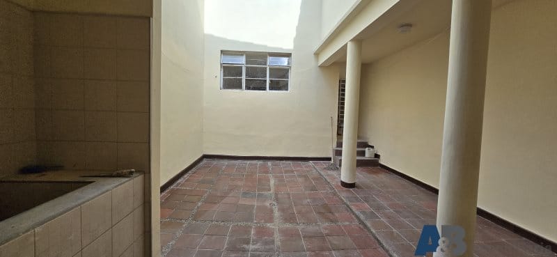 Casa de 10 alcobas en venta en Señorial, Envigado, 1650 m² · foto 8 de 21