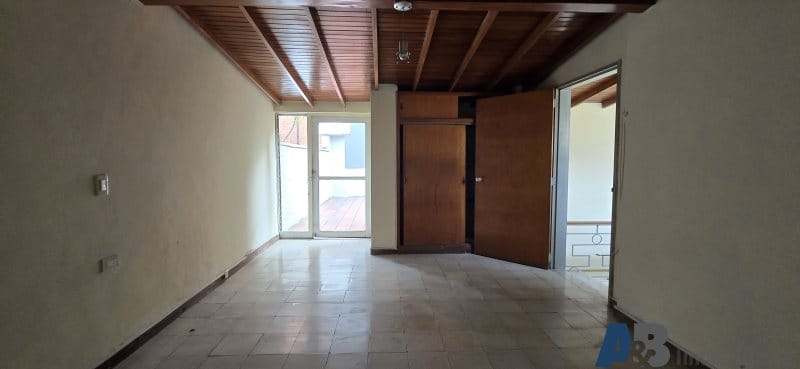 Casa de 10 alcobas en venta en Señorial, Envigado, 1650 m² · foto 12 de 21