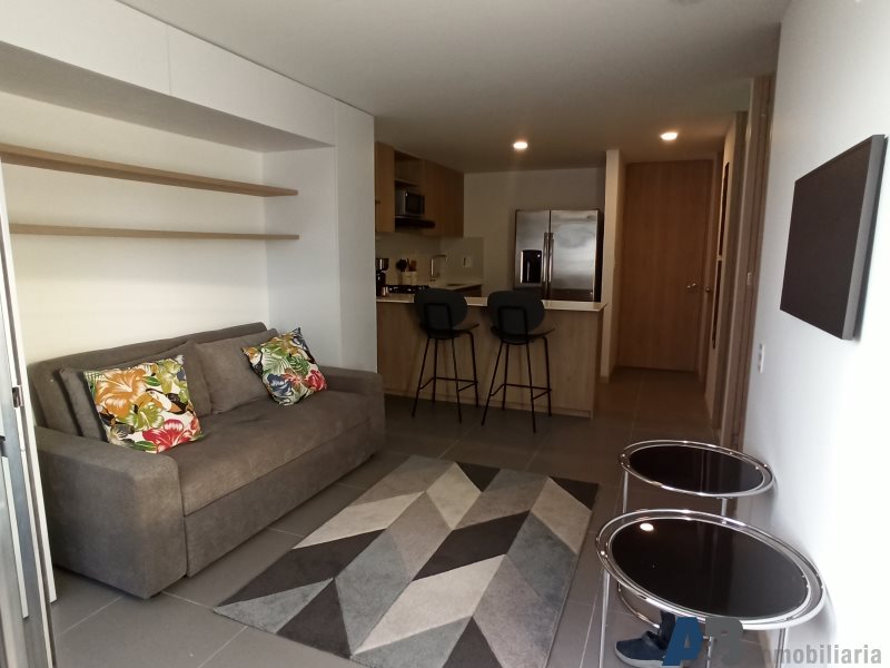 Apartamento en venta en El Poblado, Medellín · foto 2 de 19