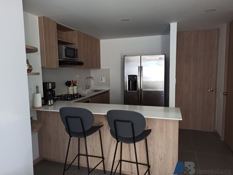 Apartamento en venta en El Poblado, Medellín · foto 5 de 19