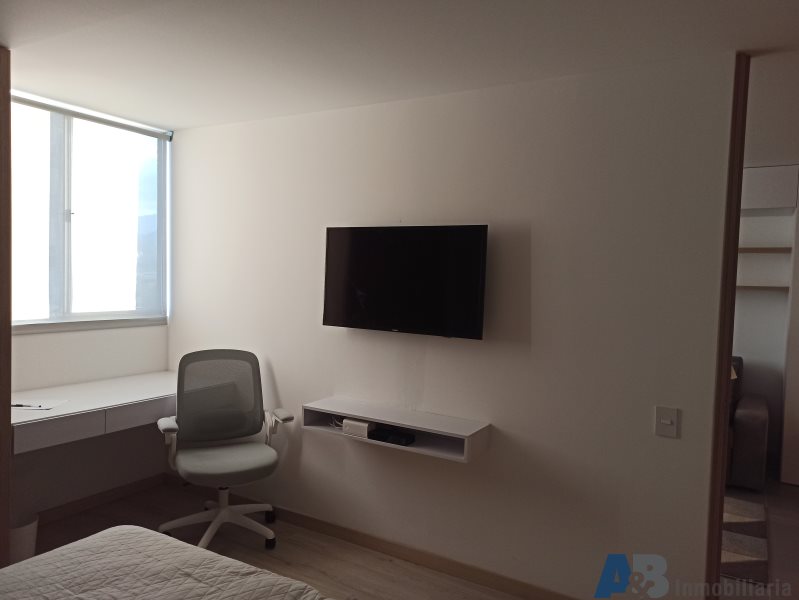 Apartamento en venta en El Poblado, Medellín · foto 8 de 19