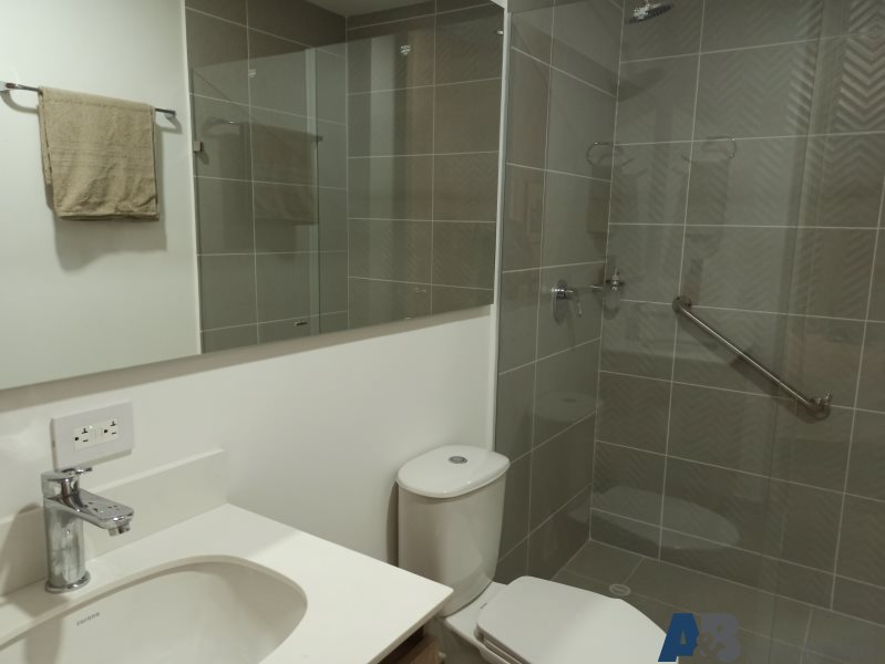 Apartamento en venta en El Poblado, Medellín · foto 11 de 19
