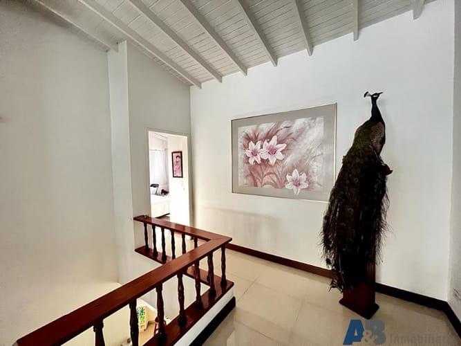 Casa de 5 alcobas en venta en La Aguacatala, Medellín, 500 m² · foto 8 de 15