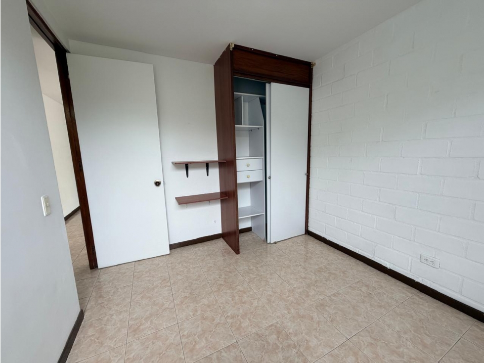 Apartamento en venta en Alto De Las Flores, Sabaneta · foto 7 de 11