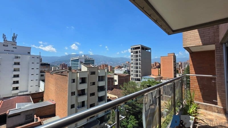 Apartamento de 3 alcobas en venta en Las Acacias, Medellín, 124 m² · foto 8 de 24