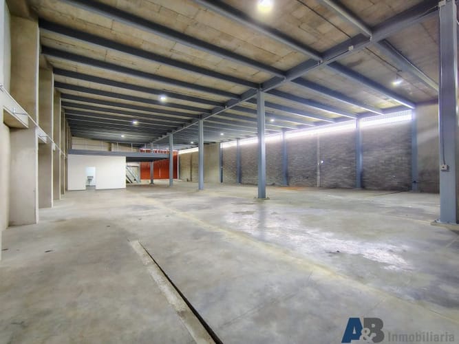 Bodega en arriendo en El Convento, Copacabana, 743 m² · foto 5 de 13