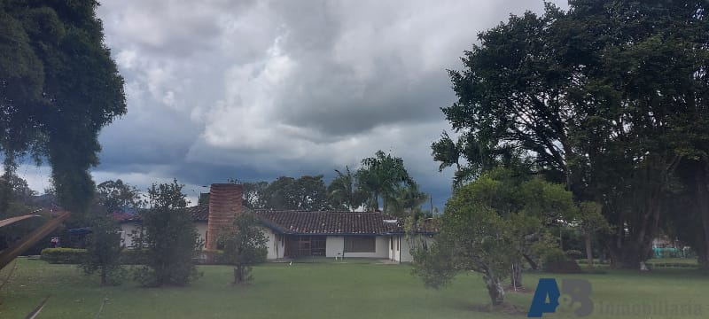 Casa de 8 alcobas en venta en Llano Grande, Rionegro · foto 7 de 23