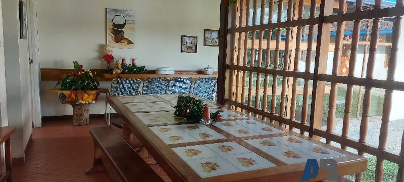 Casa de 8 alcobas en venta en Llano Grande, Rionegro · foto 11 de 23