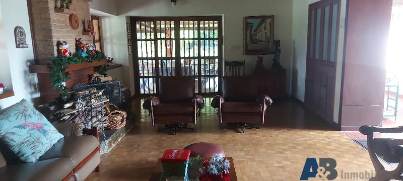 Casa de 8 alcobas en venta en Llano Grande, Rionegro · foto 13 de 23