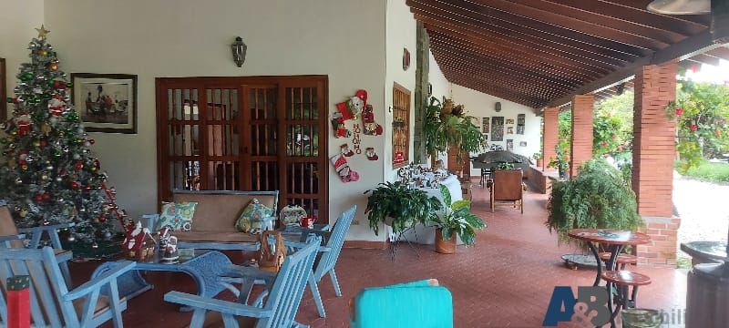 Casa de 8 alcobas en venta en Llano Grande, Rionegro · foto 21 de 23