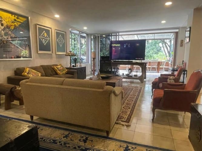Apartamento de 3 alcobas en venta en San Lucas, Medellín, 306 m² · foto 6 de 20