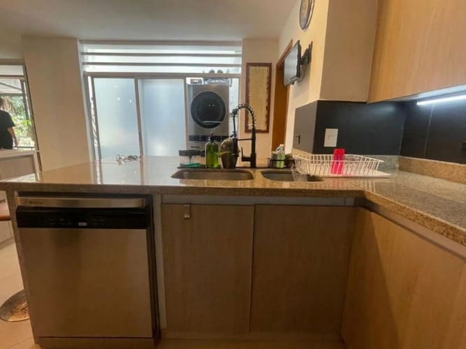 Apartamento de 3 alcobas en venta en San Lucas, Medellín, 306 m² · foto 10 de 20