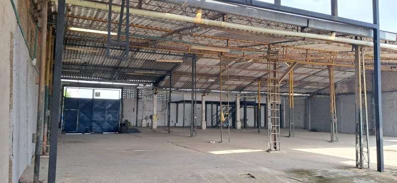 Bodega en arriendo en Las Estrellas, Barranquilla, 1350 m² · foto 2 de 17