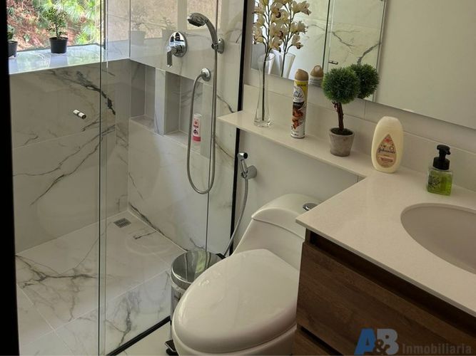 Apartamento de 2 alcobas en venta en Los Salados, El Retiro, 130 m² · foto 10 de 19