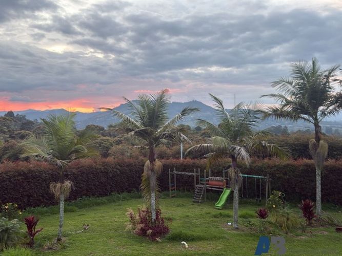 Casa de 3 alcobas en venta en El Cerro, El Carmen de Viboral · foto 15 de 15