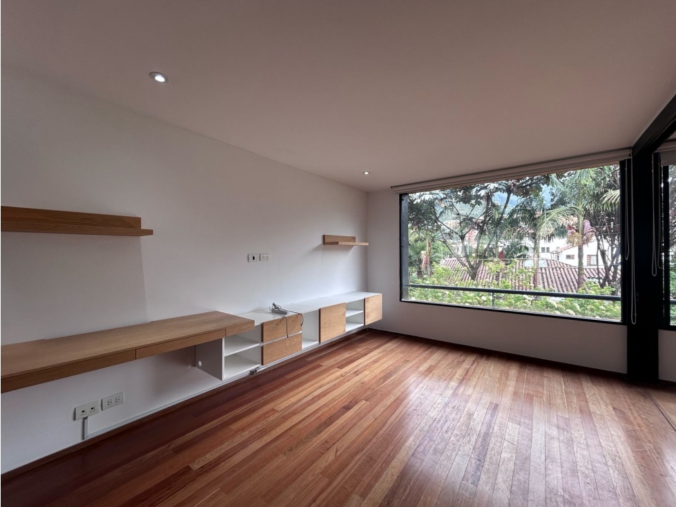 Casa en venta en Santa Barbara, Bogotá · foto 14 de 24