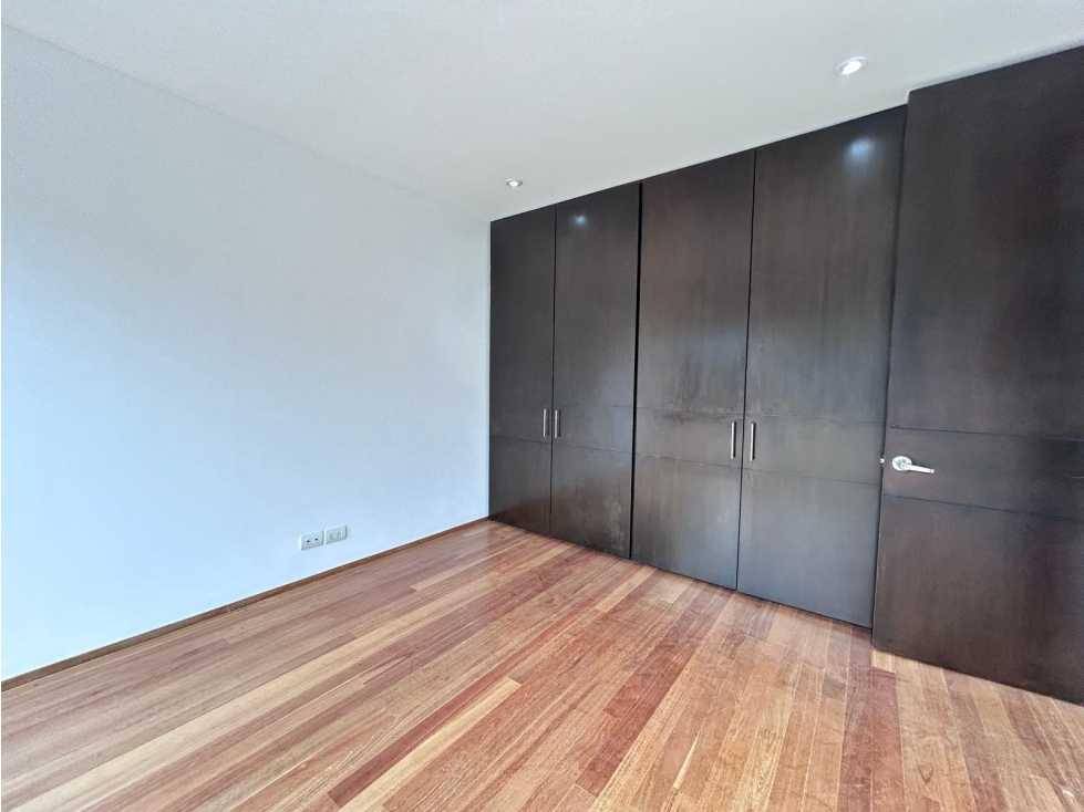 Casa en venta en Santa Barbara, Bogotá · foto 17 de 24