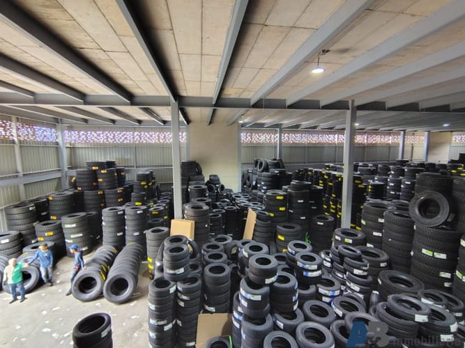 Bodega en venta en El Convento, Copacabana, 1110 m² · foto 6 de 8