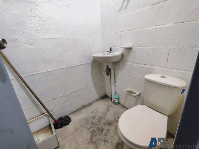 Bodega en venta en El Convento, Copacabana, 1110 m² · foto 8 de 8