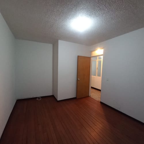 Casa de 7 alcobas en venta en Ciudad Jardin Norte, Bogotá, 263 m² · foto 13 de 23
