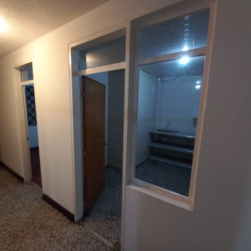Casa de 7 alcobas en venta en Ciudad Jardin Norte, Bogotá, 263 m² · foto 17 de 23