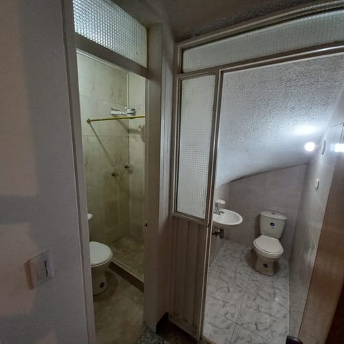 Casa de 7 alcobas en venta en Ciudad Jardin Norte, Bogotá, 263 m² · foto 18 de 23