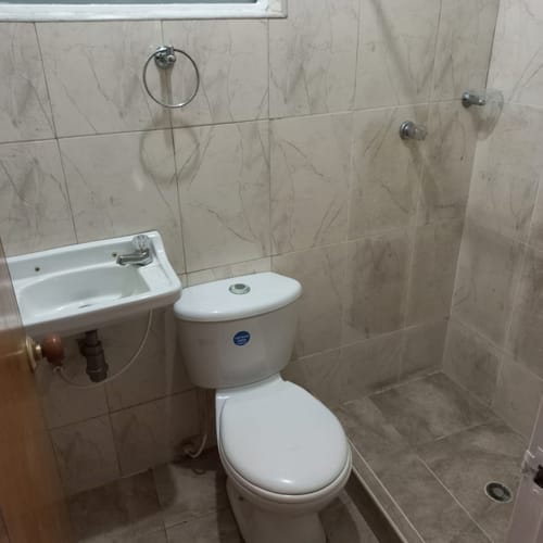Casa de 7 alcobas en venta en Ciudad Jardin Norte, Bogotá, 263 m² · foto 21 de 23