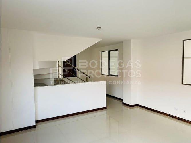 Bodega en arriendo en La Tablaza, La Estrella, 2200 m² · foto 5 de 11