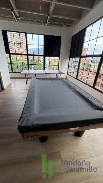 Oficina en arriendo en Los Colores, Medellín, 72 m² · foto 3 de 5