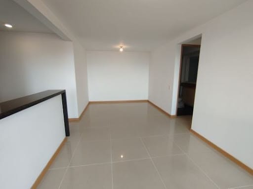 Apartamento de 3 alcobas en arriendo en Aves Maria, Sabaneta, 70 m² · foto 2 de 17