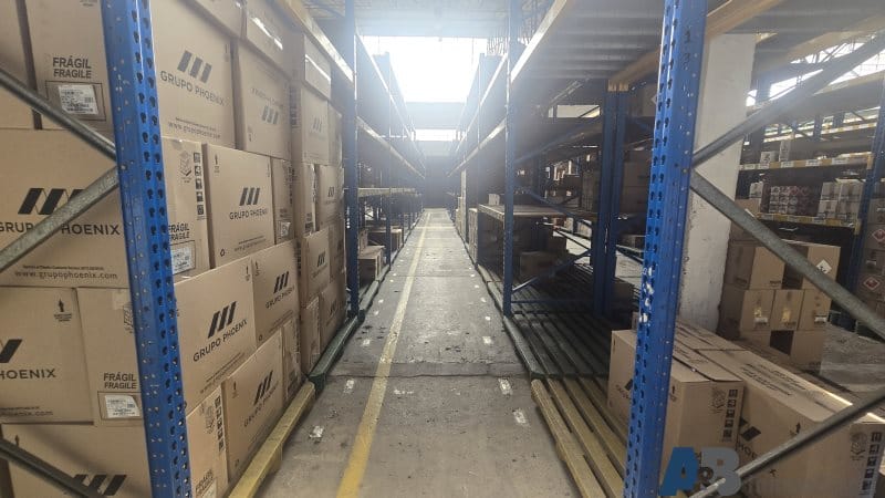 Bodega en venta en El Poblado, Medellín · foto 4 de 13