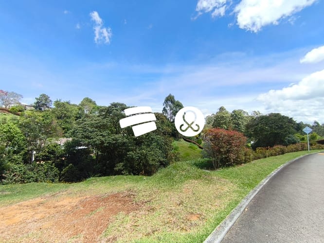 Lote en venta en El Salado, El Carmen de Viboral, 2550 m² · foto 3 de 16